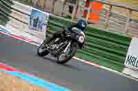 Vintage-motorcycle-club;eventdigitalimages;mallory-park;mallory-park-trackday-photographs;no-limits-trackdays;peter-wileman-photography;trackday-digital-images;trackday-photos;vmcc-festival-1000-bikes-photographs